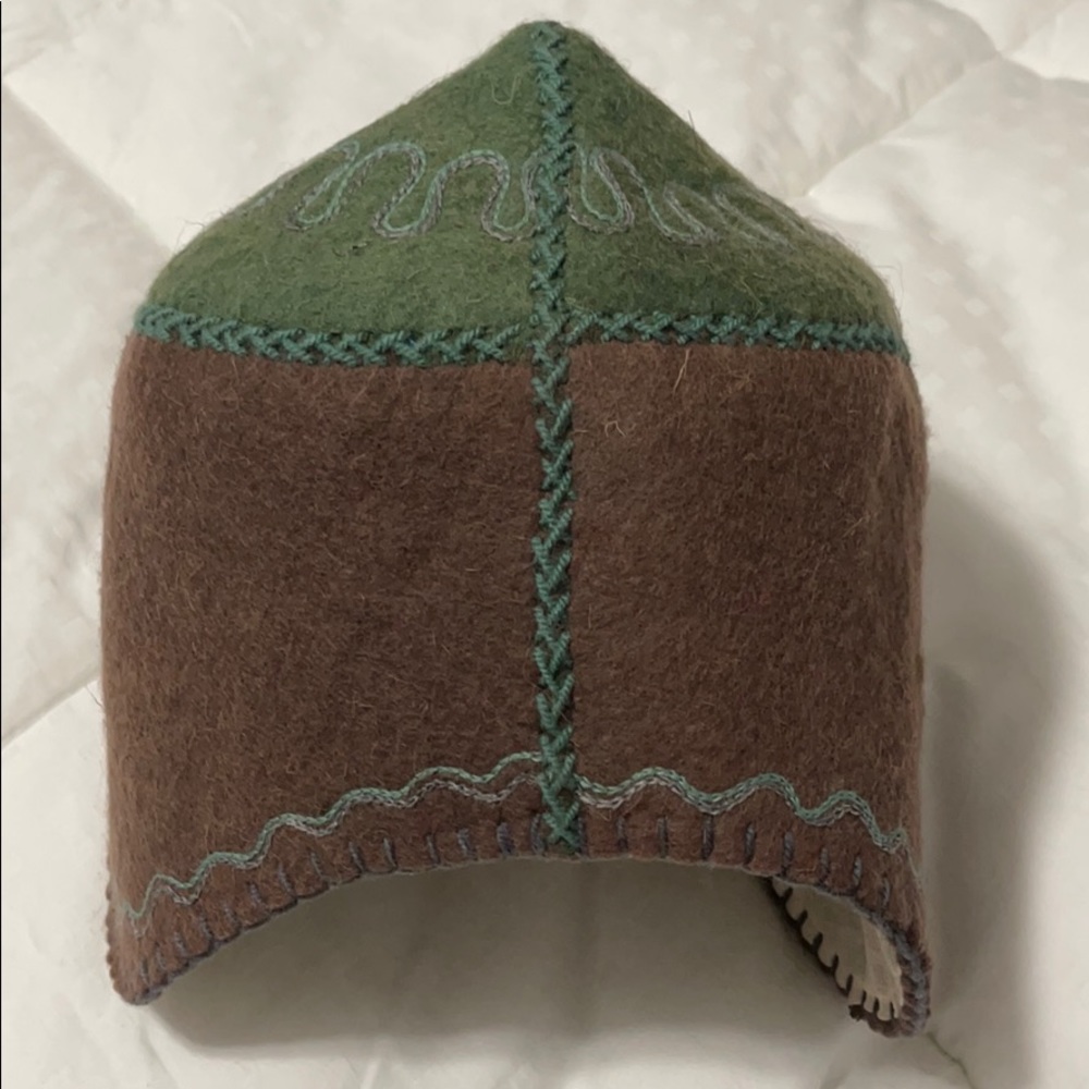 Hat - Picture 2 of 2
